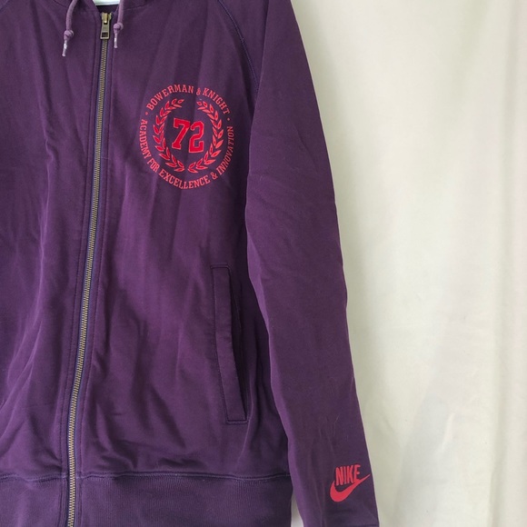 EUC | Ladies Zip-Up Nike Sweater - Picture 5 of 6
